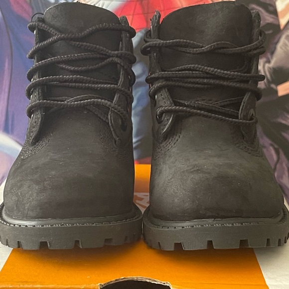 Timberlands - Picture 4 of 4